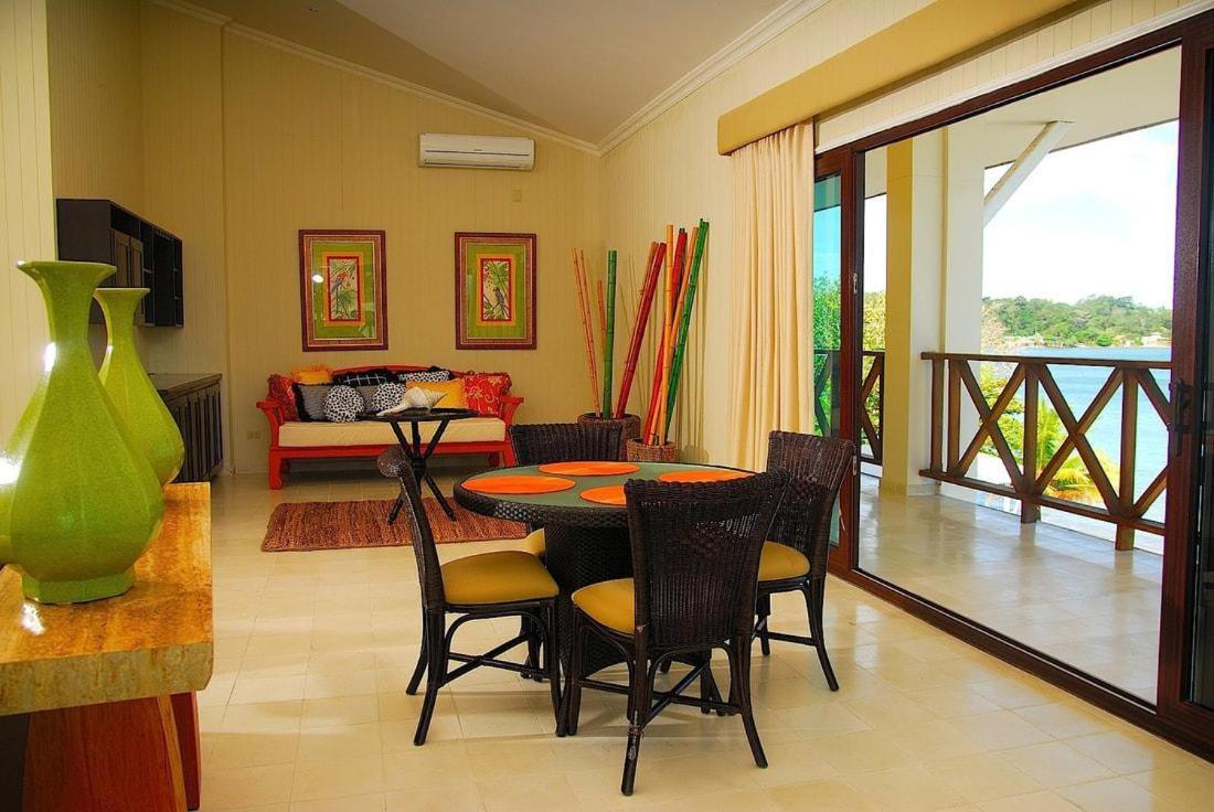 Playa Tortuga Hotel And Beach Resort Bocas del Toro Exterior foto