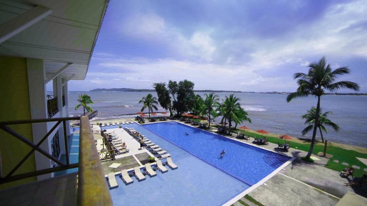 Playa Tortuga Hotel And Beach Resort Bocas del Toro Exterior foto
