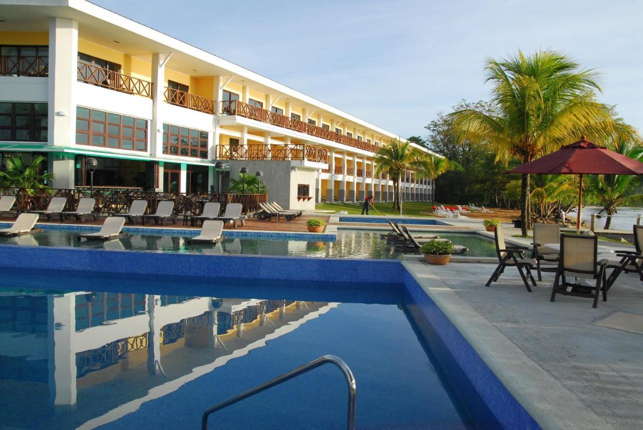 Playa Tortuga Hotel And Beach Resort Bocas del Toro Exterior foto
